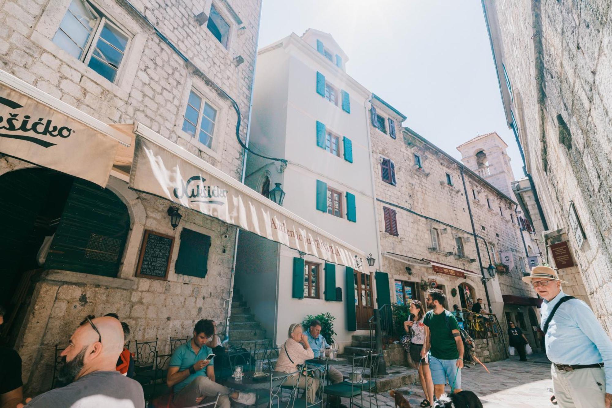 Studios Belvi Kotor Exterior photo