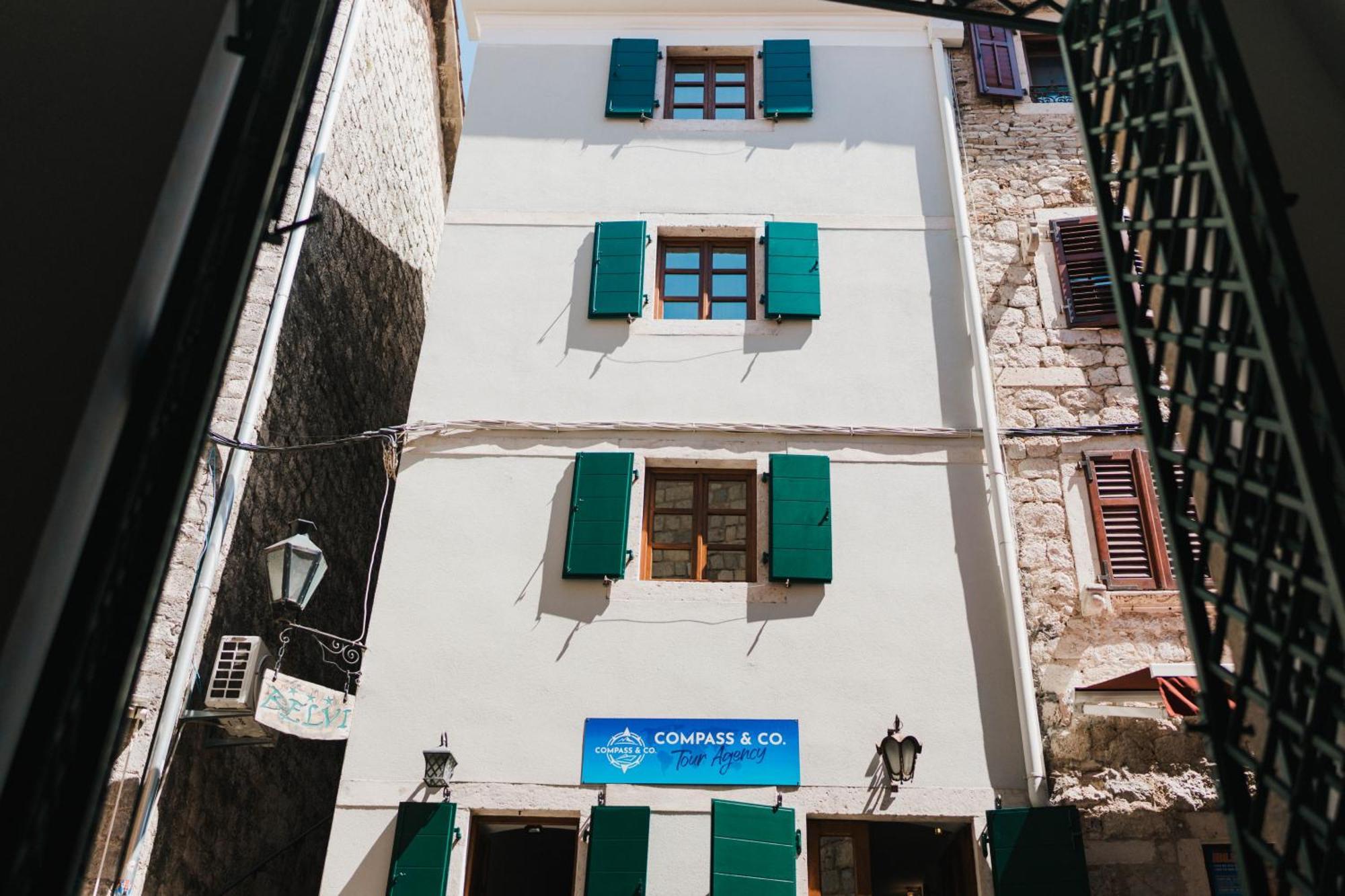 Studios Belvi Kotor Exterior photo